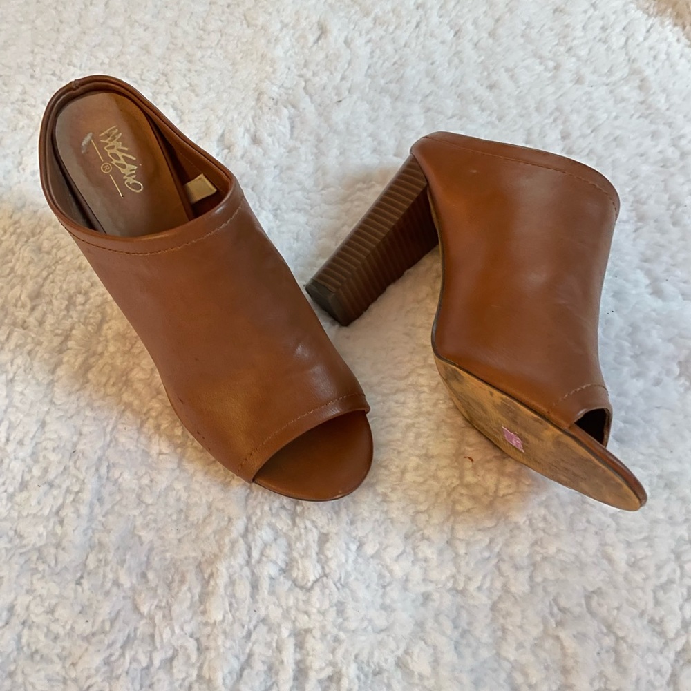 Mossimo Supply Co. Brown Peep Toe Heels — Size 9 Pumps